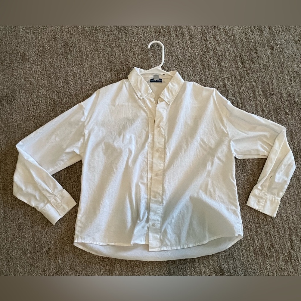 Old Navy White Boyfriend Button Down NWOT